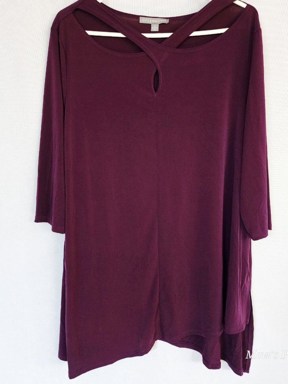 NWOT - Kate & Mallory Crossover Keyhole Neckline Asymmetrical Silhouette, XL